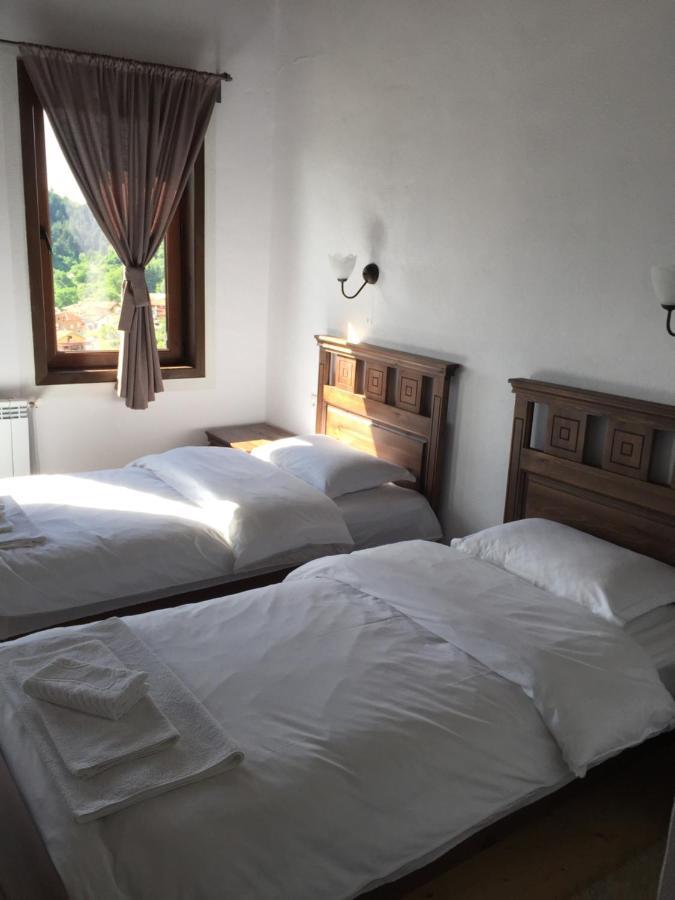 Калпаците - Kalpacite Guest Houses Skrebatno Ngoại thất bức ảnh